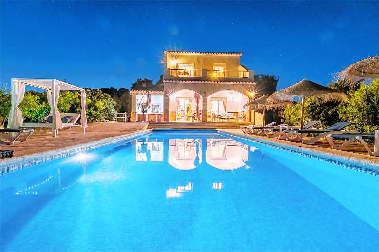 Villa  La Zubia