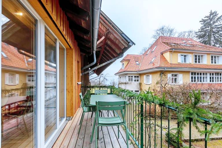 Vacation home 'Maisonette 1c' with mountain view, private balcony and Wi-Fi in Loerrach