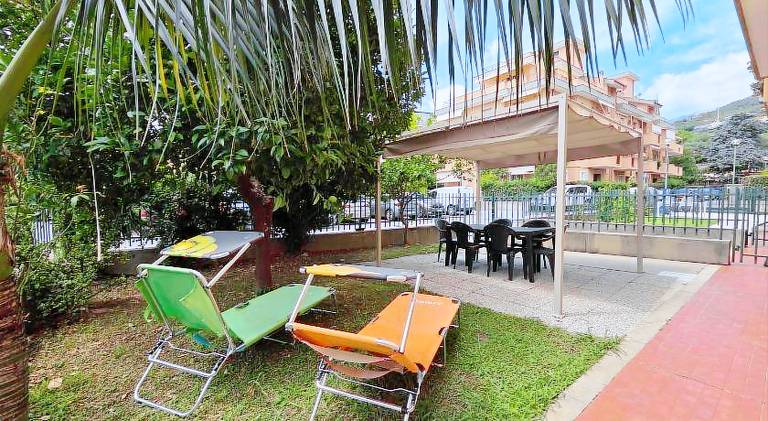 Apartment | Next to the beach | Pets are welcome in Pietra Ligure