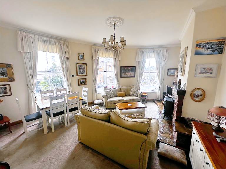 Apartment  Scarborough