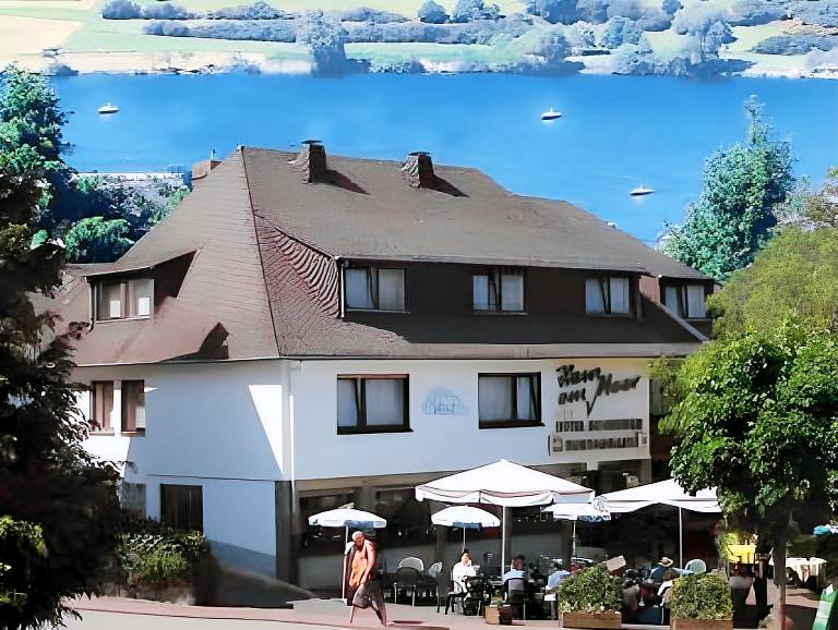 Eifel Hotel Schneider am Maar in Daun
