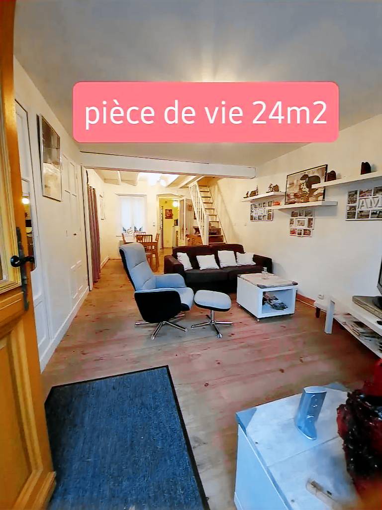 Vacation home with terrace — photo 3