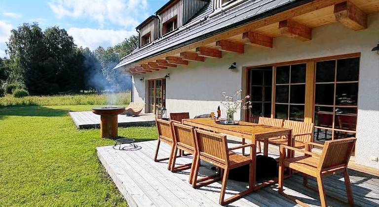 Rental apartment with patio, yard & sauna in Cesky Krumlov