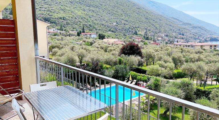 Serviced apartment with garden, barbeque & pool — photo 5
