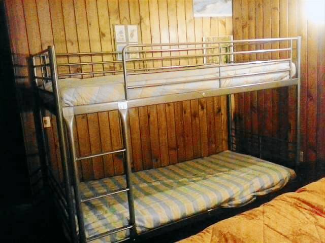 Family-friendly wonderful villa with yard | Close to the ski | Pets are welcome — photo 4