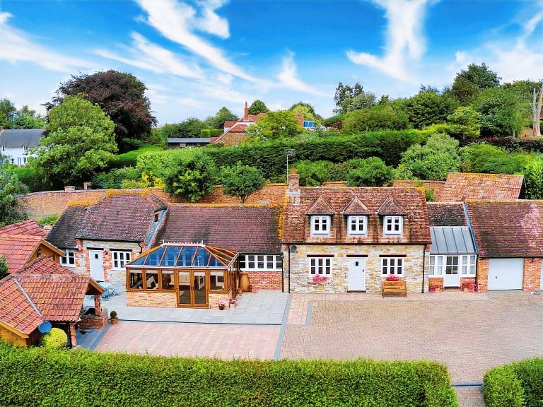 Cottage  Bruton