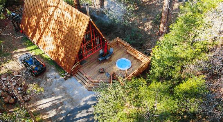 Lovely house with jacuzzi | Suitable for remote work | Pets are welcome in Idyllwild, CA