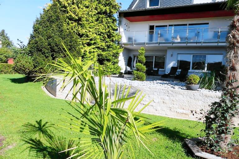 Fully equipped lovely house with yard, BBQ & patio | Pets are welcome in Giessen