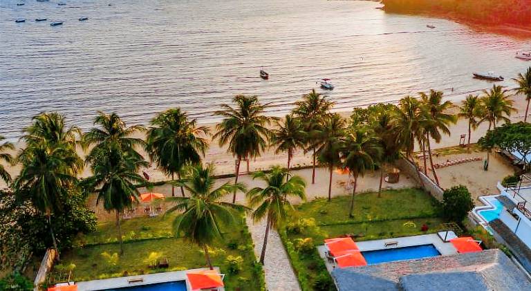 Villa with private pool, terrace & yard | Close to the beach | Perfect for remote work | Dogs allowed — photo 3
