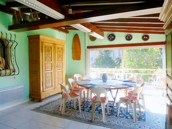 Villa with barbeque & yard | Garden view — photo 4