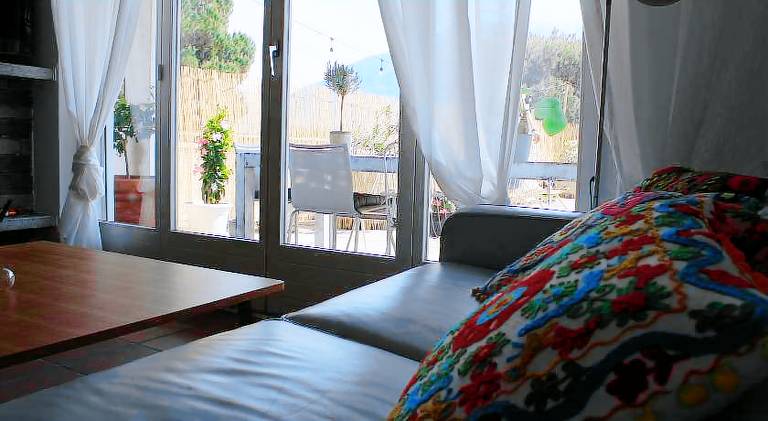 Rental apartment with terrace — photo 3