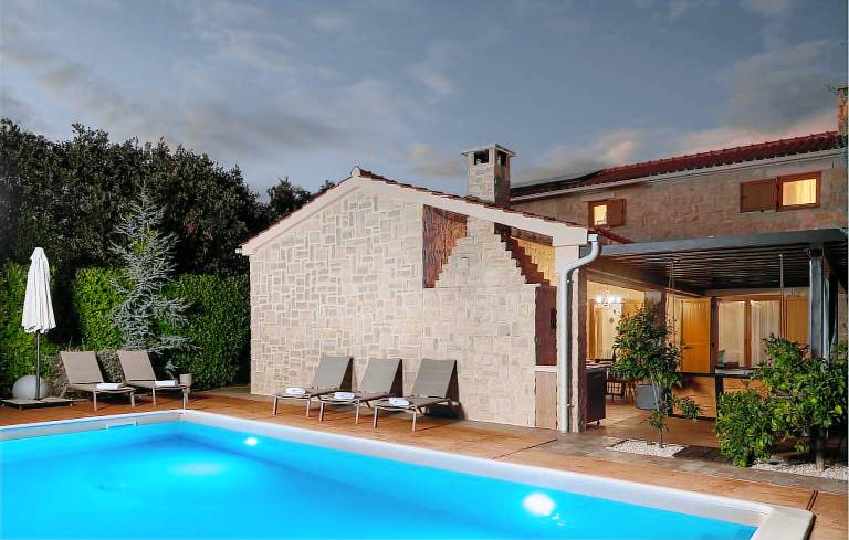 Ferienhaus in Ugljan, Lukoran f&uuml;r max. 8 Personen