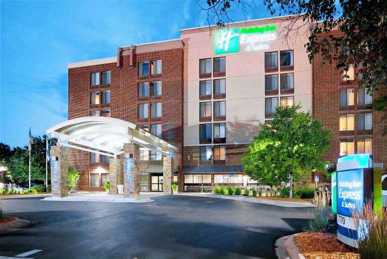 Holiday Inn Express & Suites Bloomington West By IHG — photo 2
