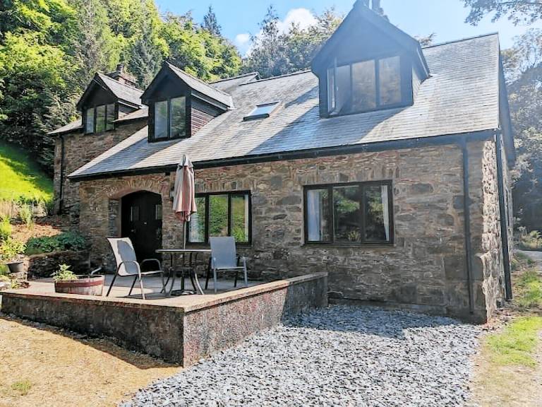 Cottage Cwm-Cewydd