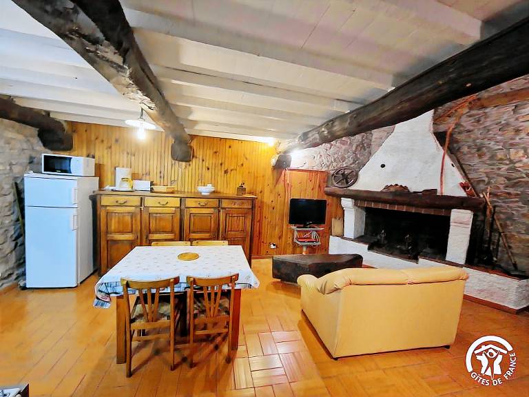 Pleasant gite with grill & terrace | Dogs allowed — photo 2
