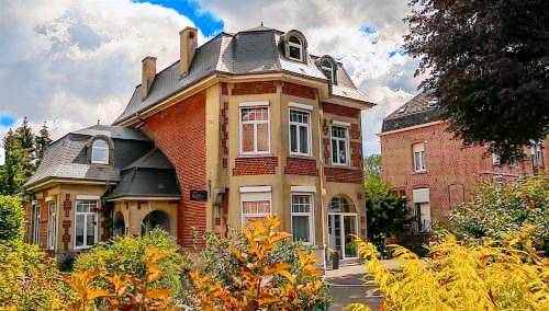 Bed & Breakfast  Rousies