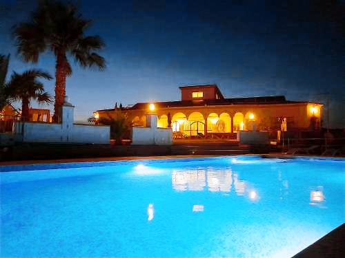 Casa Lora del Río