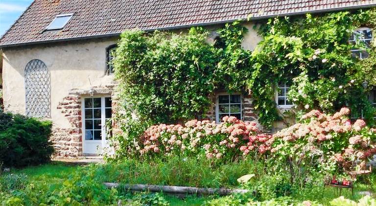 House with 1 room for 6 persons in Coutances