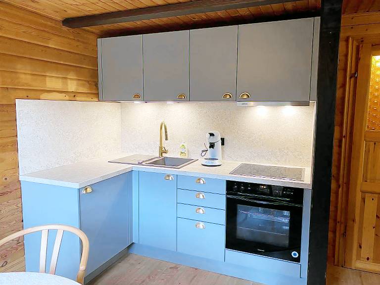 Chalet with BBQ, patio & garden | Nature view — photo 5