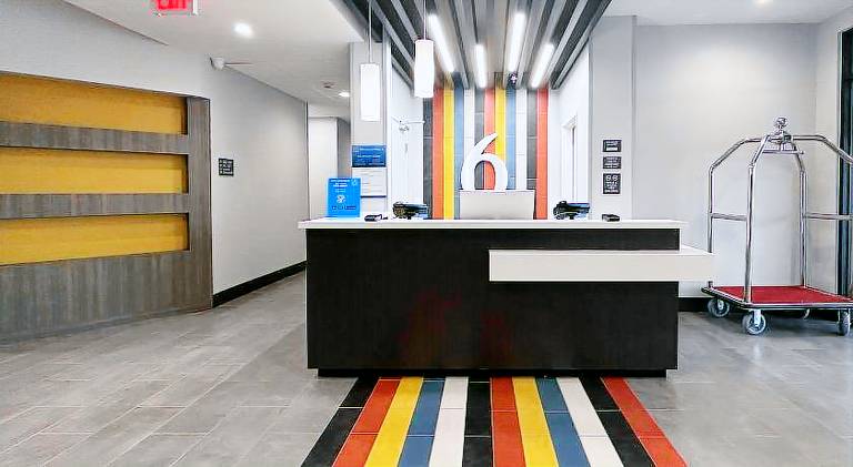 Motel 6 Dallas, TX - Methodist Charlton Medical Ctr. — photo 4