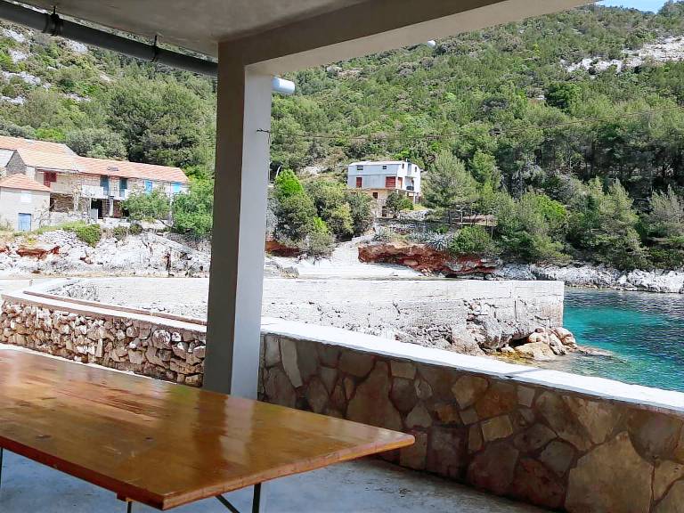 Vacation home with grill & patio | Sea view | Pets allowed — photo 4
