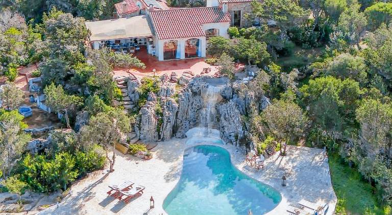 Villa with pool | Dogs allowed in Arzachena