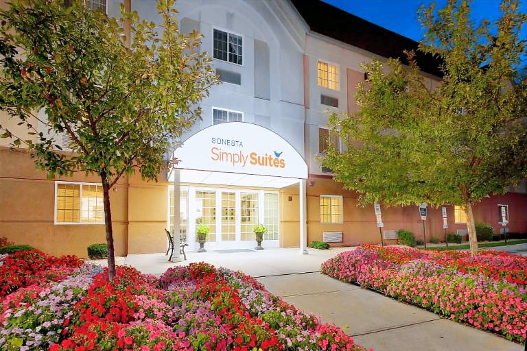 Sonesta Simply Suites Nanuet in Nanuet, NY