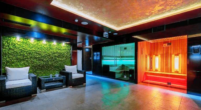 Holiday apartment with hot tub & pool | Pets are welcome — photo 4