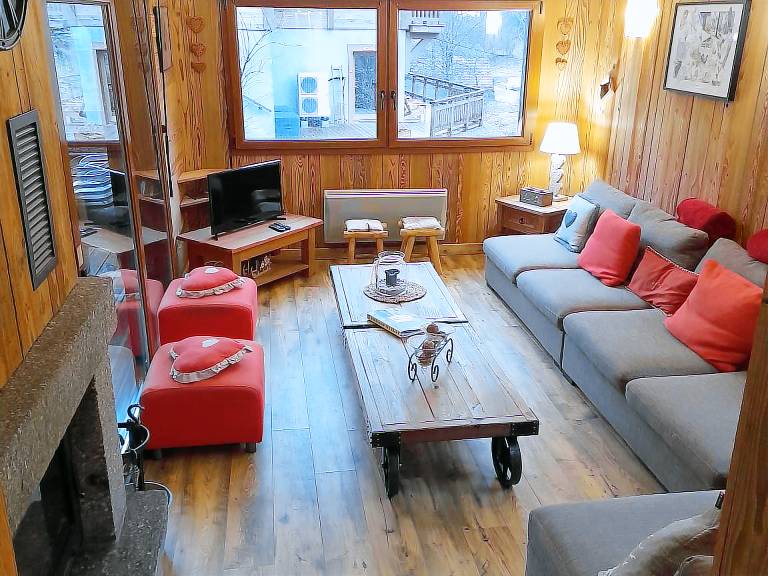 Cozy Mountain Chalet Near La Bresse Ski, WiFi, Private Access, 2 Terraces, Pet-Friendly — photo 3
