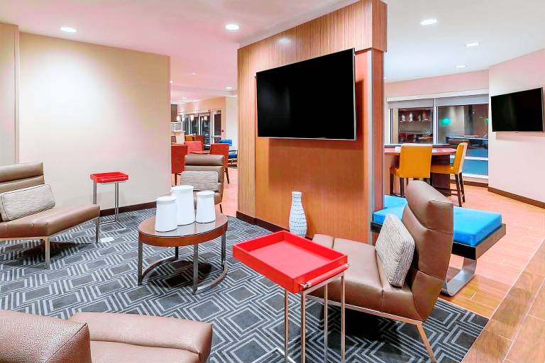 TownePlace Suites by Marriott Hays — photo 4