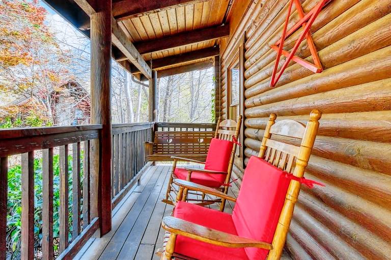 Family-oriented lovely cabin with private pool | Pets allowed — photo 5