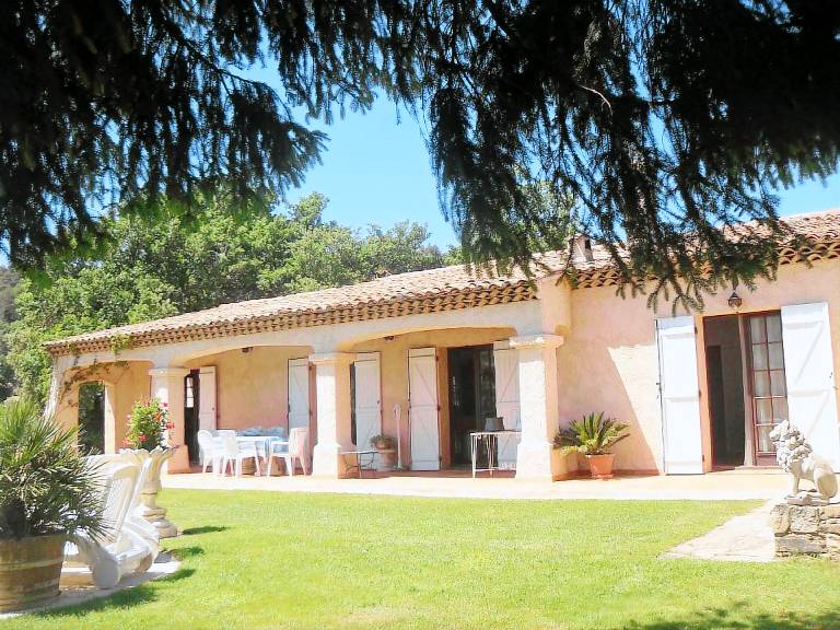 Maison de vacances Carcès