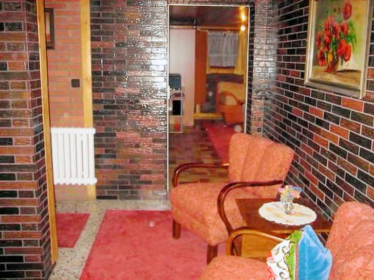 Fully equipped rental apartment with yard | Dogs allowed — photo 2