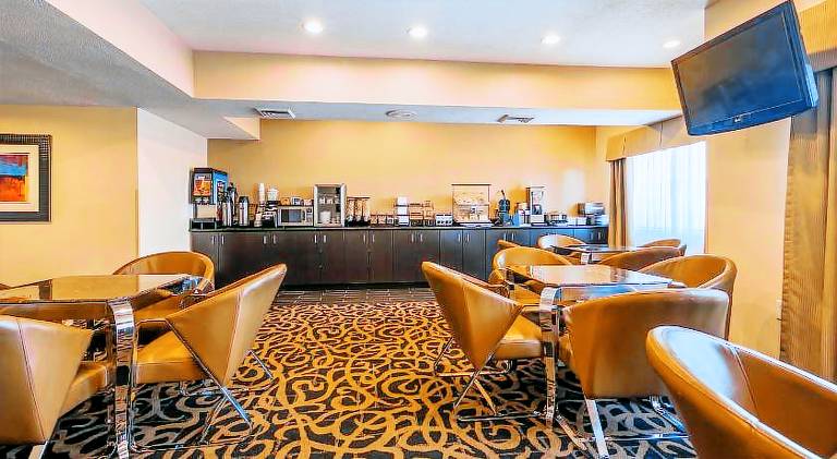 Best Western Plus Wendover Inn — photo 4