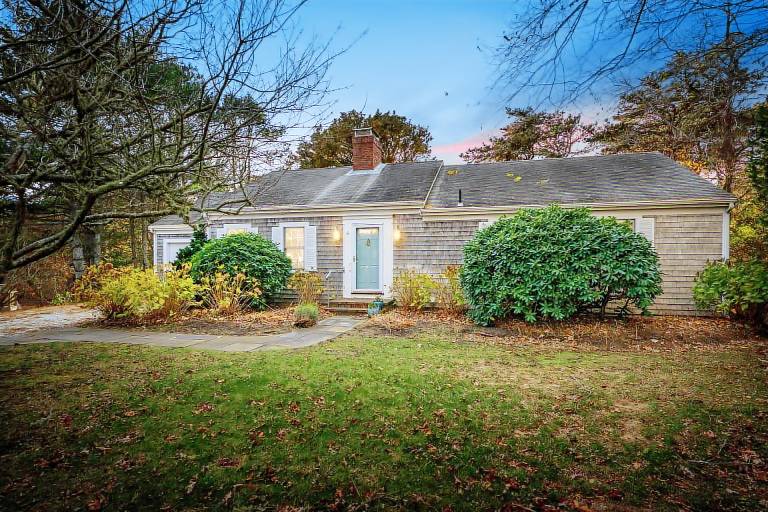 Spacious Dog-Friendly Retreat in Chatham — photo 5