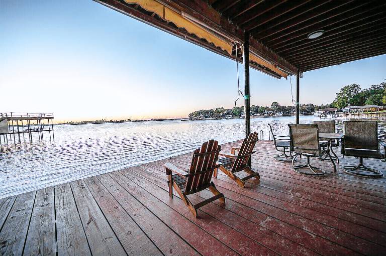 House  Gun Barrel City