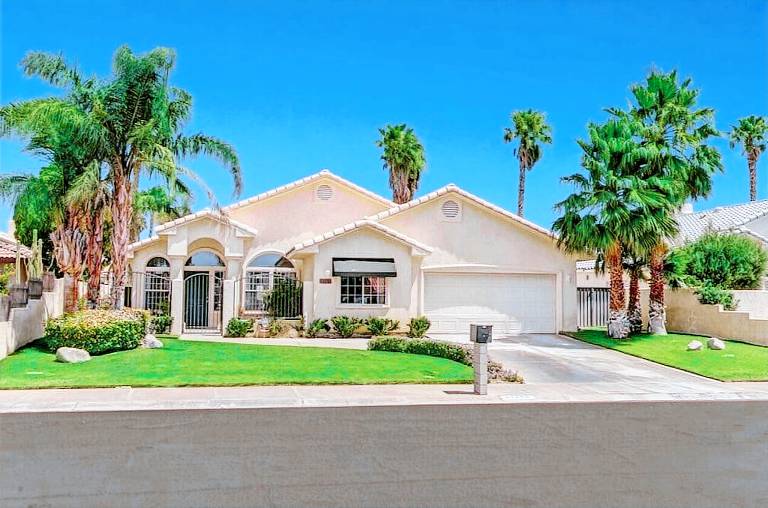 House  Cathedral City