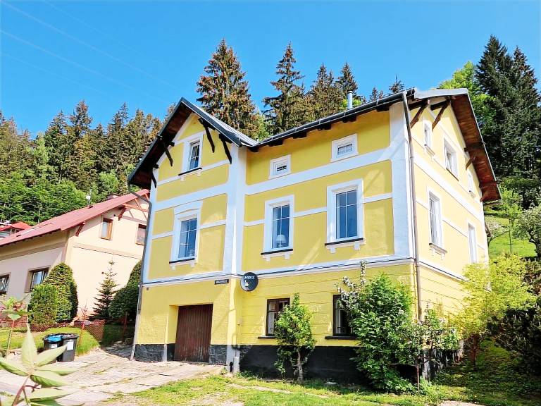 Hillside Lodge & Garden