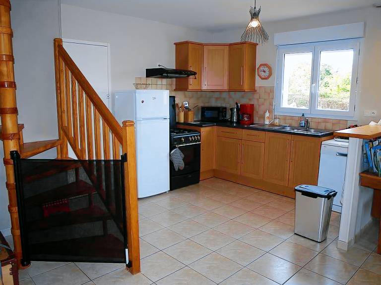 Fully equipped beautiful house with yard & barbeque | Pets allowed — photo 3