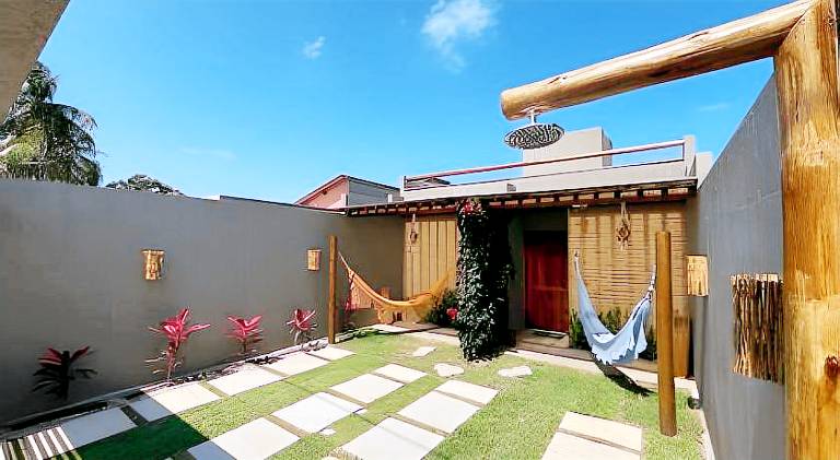 Pleasant house with private pool & yard | Pets are welcome — photo 4