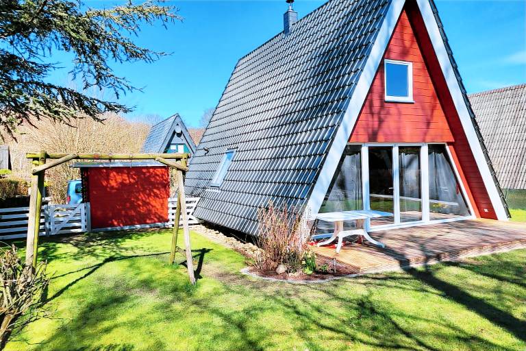 House with BBQ, patio & garden — photo 4