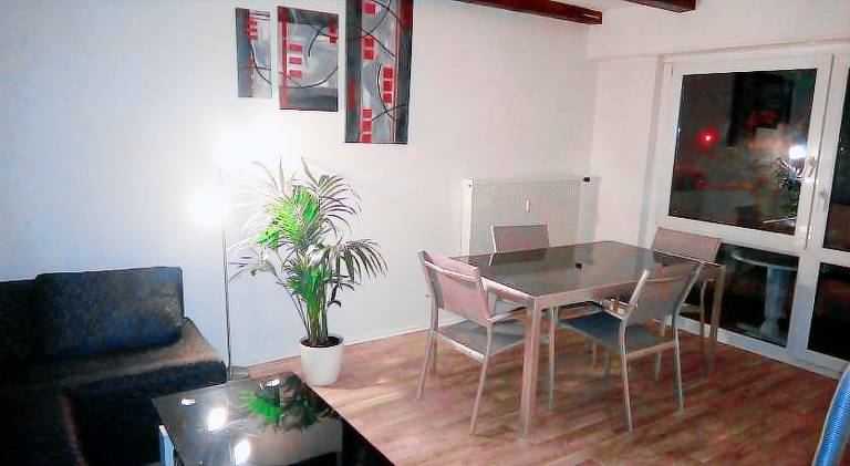 Holiday apartment with patio — photo 4