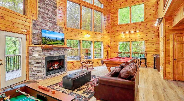 Vacation home with jacuzzi — photo 2