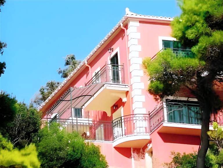 Apartma Lixouri