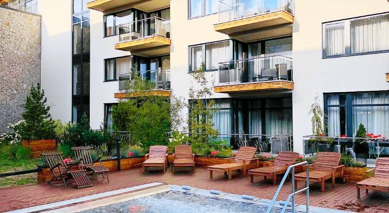 Holiday apartment with hot tub & pool | Pets are welcome — photo 3