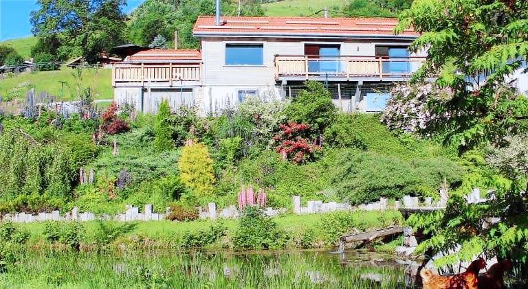 Chalet with yard, terrace & BBQ — photo 5