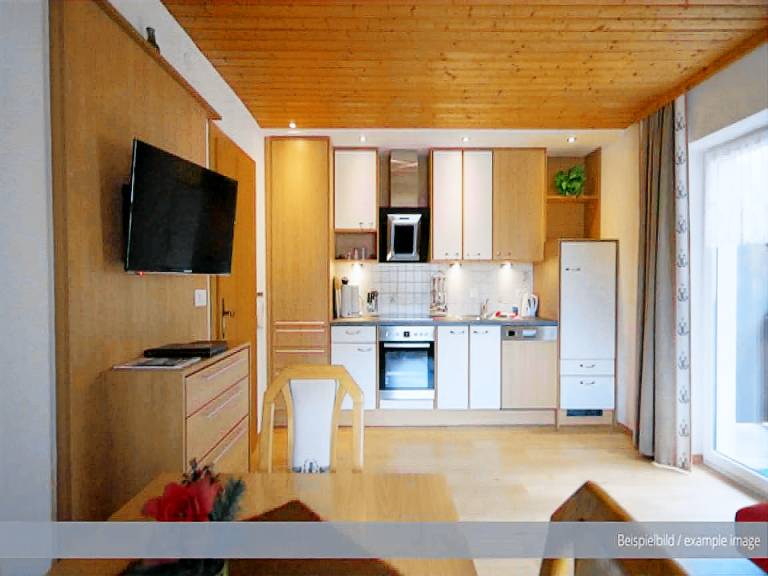 Apartment with patio — photo 3