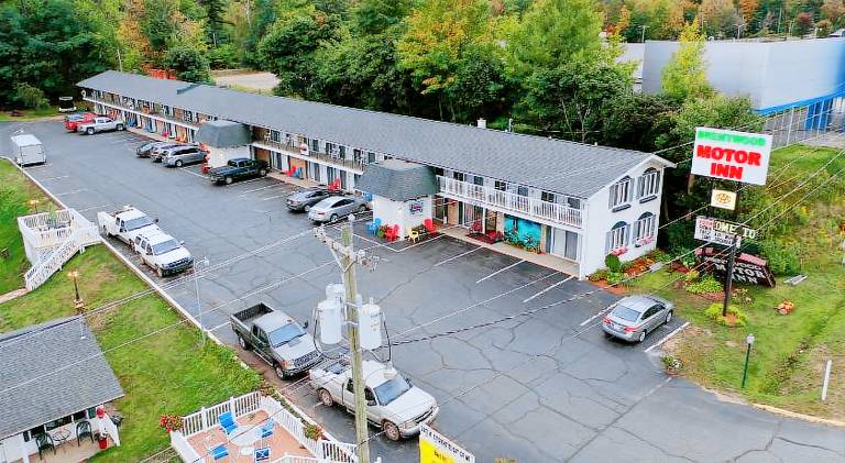 Brentwood Motor Inn — photo 4