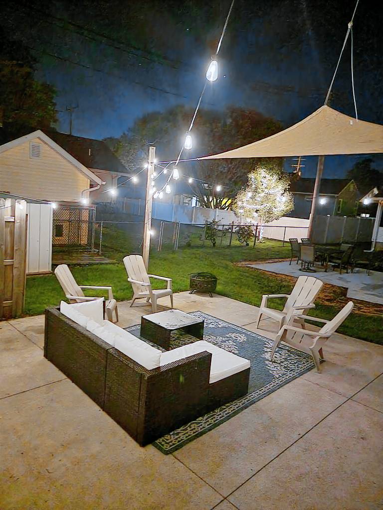 Port Clinton Home~Lake & Park Views~Beach Access! — photo 2