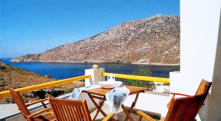 Lovely apartment with patio | Close to the beach | Pet-friendly in Sifnos